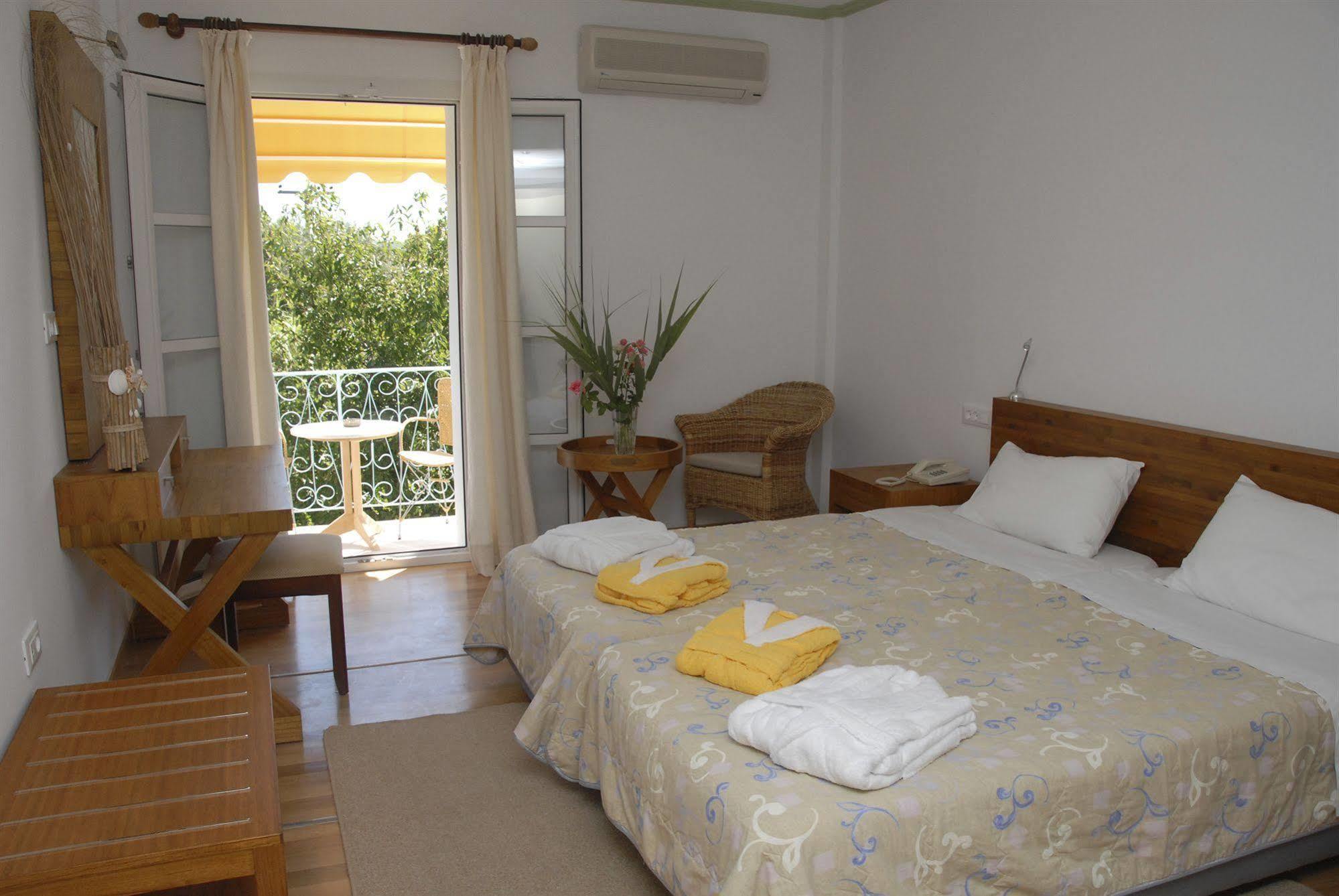 Ionian Princess Suites Hotel Acharavi  Room photo